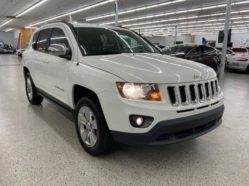Used 2015 Jeep Compass Sport w/ Power Value Group AWD/4WD image 4