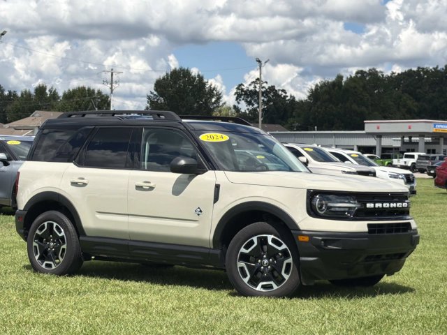 Used 2024 Ford Bronco Sport Outer Banks AWD/4WD image 14