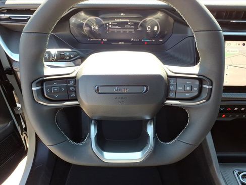 New 2026 Jeep Cherokee Overland image 24