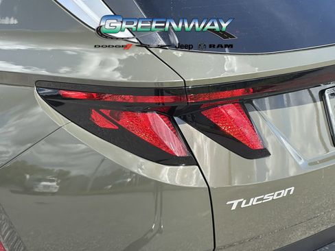 Used 2025 Hyundai Tucson SEL FWD image 29