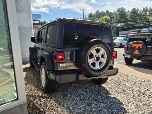 Certified 2022 Jeep Wrangler Unlimited Sport AWD/4WD image 8