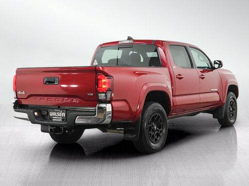 Used 2022 Toyota Tacoma SR5 AWD/4WD image 5
