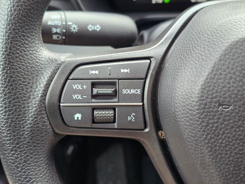 Certified 2025 Honda CR-V LX image 30