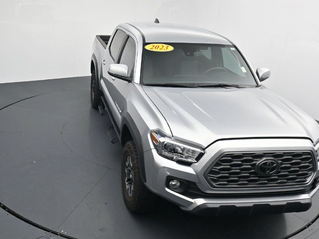 Used 2023 Toyota Tacoma TRD Off-Road w/ Technology Package AWD/4WD image 24