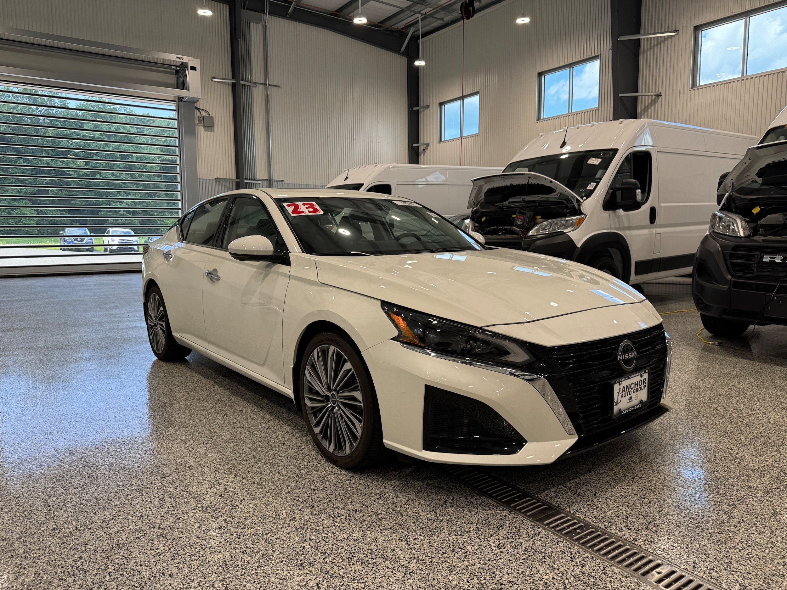 Used 2023 Nissan Altima 2.5 SL FWD image 3