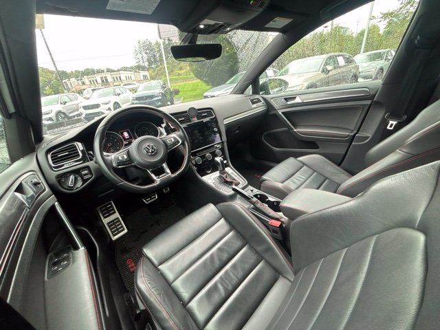 Used 2021 Volkswagen GTI SE FWD image 11