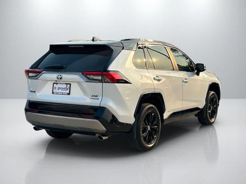 Used 2023 Toyota RAV4 XSE AWD/4WD image 5