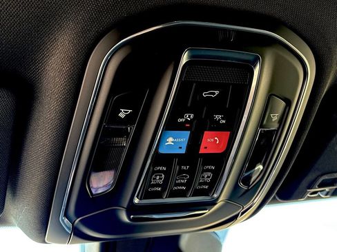 New 2026 Jeep Grand Cherokee Limited image 25