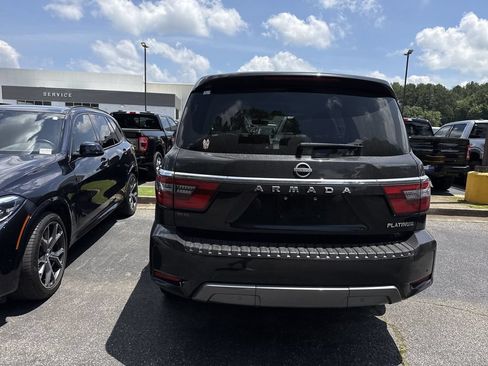 Used 2024 Nissan Armada Platinum w/ Captain's Chairs Package AWD/4WD image 20