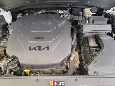 Used 2022 Kia Telluride LX image 30