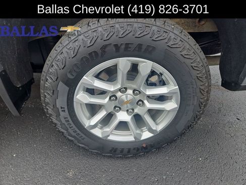 Certified 2025 Chevrolet Silverado 1500 LT AWD/4WD image 22