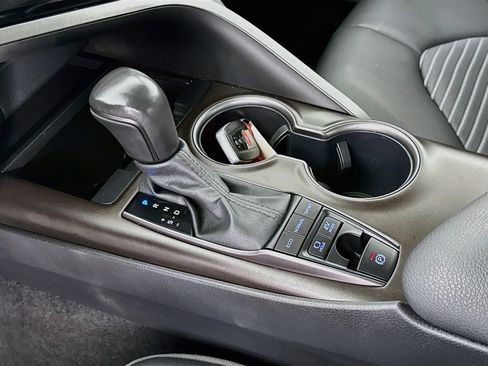 Certified 2024 Toyota Camry SE FWD image 16