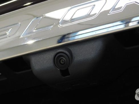 Used 2023 Ford Explorer Limited w/ Class IV Trailer Tow Package AWD/4WD image 90