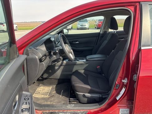 Used 2021 Nissan Sentra SV image 28