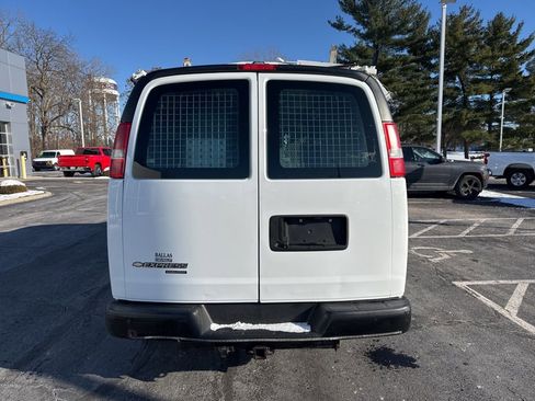 Used 2015 Chevrolet Express 2500 Work Van image 26
