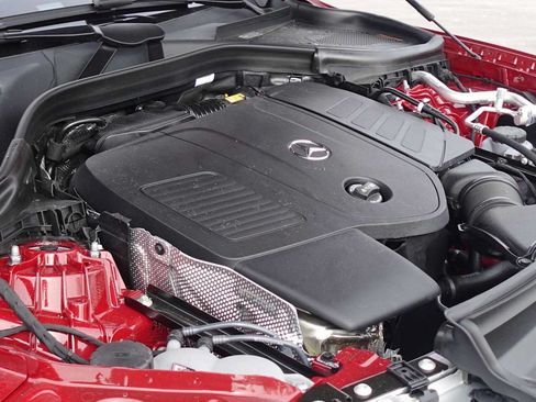 Used 2026 Mercedes-Benz GLC 300 4MATIC image 23