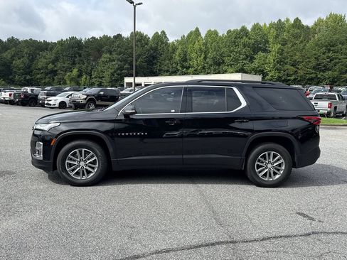 Used 2023 Chevrolet Traverse LT FWD image 4
