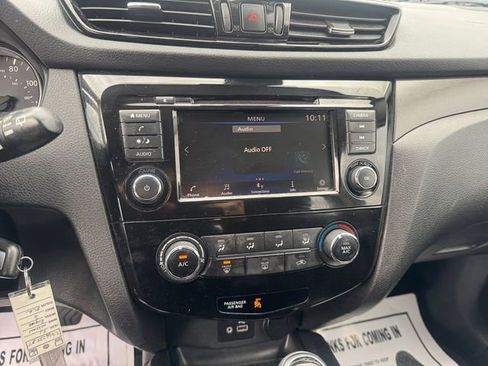 Used 2021 Nissan Rogue Sport S image 21