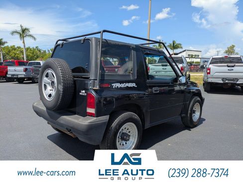 Used 1998 Chevrolet Tracker 4WD Convertible image 3