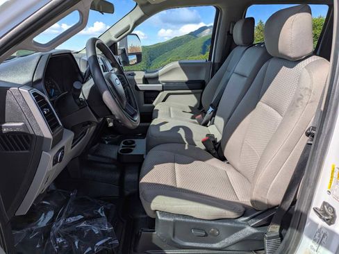 Certified 2020 Ford F350 XLT w/ XLT Value Package image 15