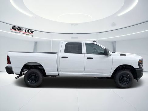 New 2026 RAM 2500 Tradesman AWD/4WD image 2