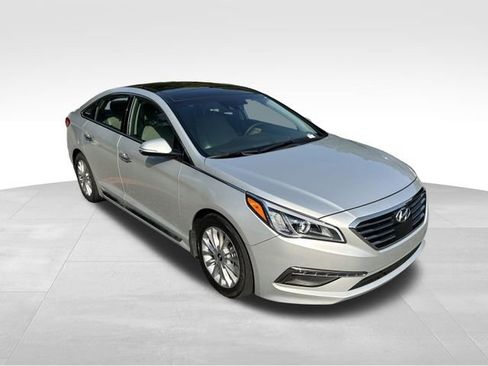 Used 2015 Hyundai Sonata Limited w/ Option Group 06 image 7