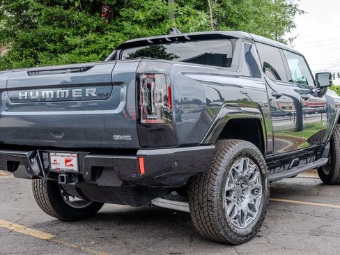 Used 2025 GMC Hummer EV 3X AWD/4WD image 29