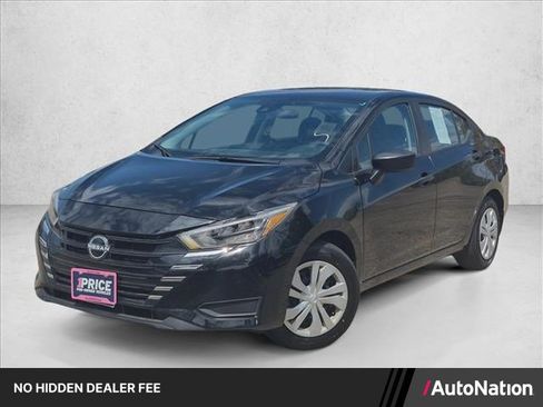 Used 2025 Nissan Versa S w/ Trunk Package FWD image 1