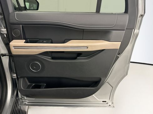 Used 2024 Ford Expedition Max Limited image 34