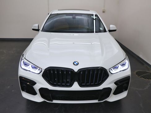 Used 2023 BMW X6 M50i w/ Executive Package image 9