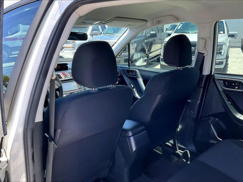 Used 2018 Subaru Forester 2.5i w/ Alloy Wheel Package AWD/4WD image 12