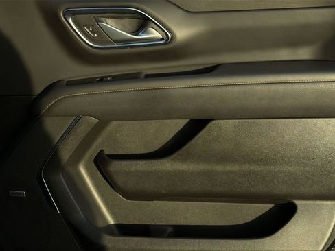 Used 2023 GMC Yukon AT4 w/ AT4 Premium Plus Package image 39