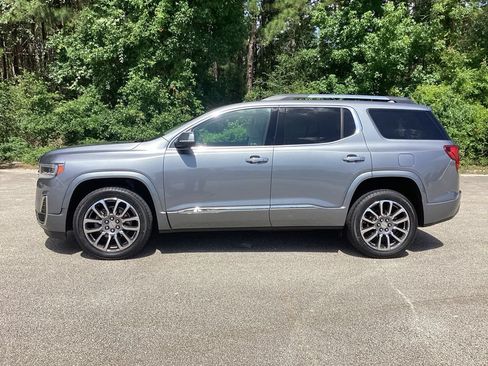 Used 2022 GMC Acadia Denali w/ Denali Technology Package AWD/4WD image 7