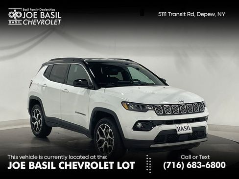 Used 2026 Jeep Compass Limited AWD/4WD image 1
