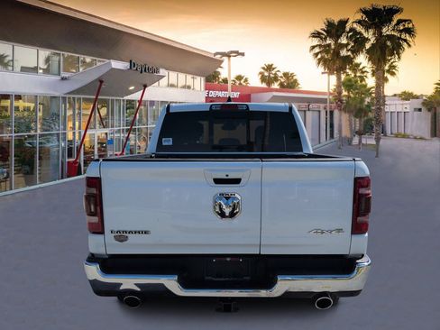 Used 2023 RAM 1500 Laramie AWD/4WD image 4