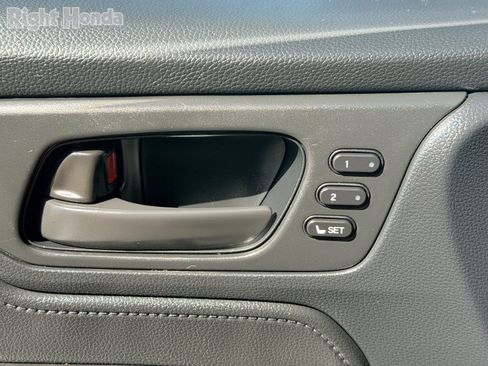 Used 2024 Honda Odyssey Sport image 19