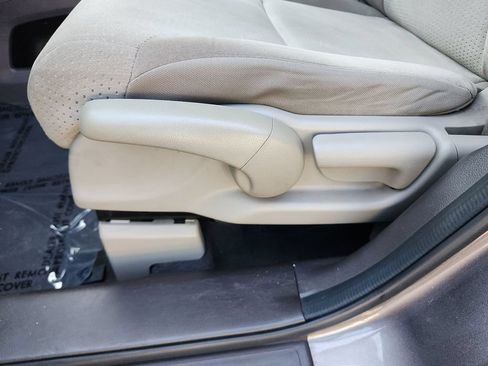 Used 2014 Honda CR-V EX image 24