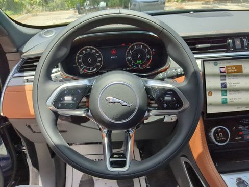 New 2026 Jaguar F-PACE R-Dynamic S image 33