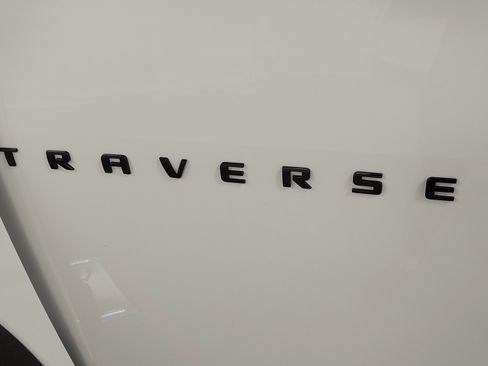 Used 2023 Chevrolet Traverse LT w/ Midnight/Sport Edition FWD image 32