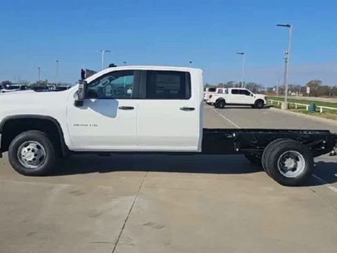 New 2026 Chevrolet Silverado 3500 W/T AWD/4WD image 5