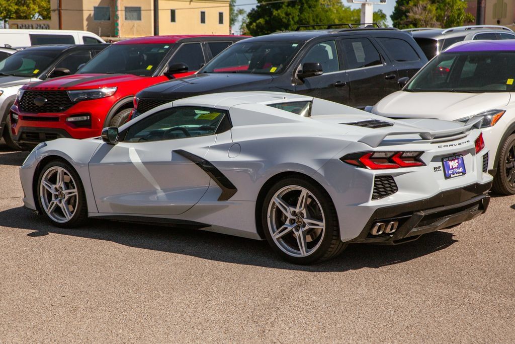 Used 2023 Chevrolet Corvette Stingray Premium Conv w/ Z51 Performance Package RWD image 7
