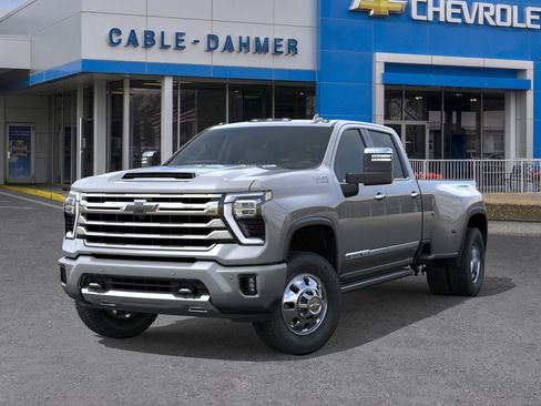 New 2026 Chevrolet Silverado 3500 High Country w/ High Country Premium Package AWD/4WD image 6