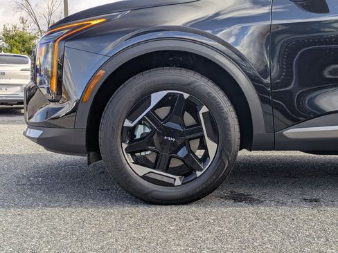 New 2026 Kia Sportage S AWD/4WD image 8