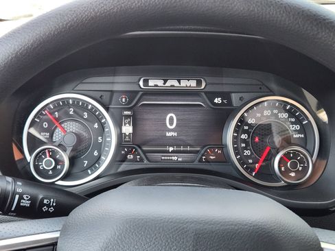 New 2026 RAM 1500 Express AWD/4WD image 16