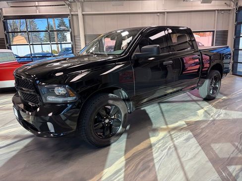 Used 2014 RAM 1500 Express w/ Black Ram 1500 Express Group image 30