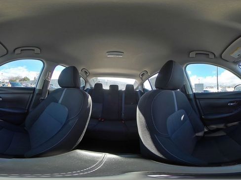 Used 2025 Nissan Sentra SV image 40