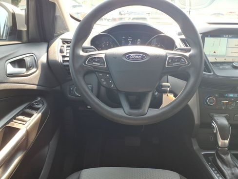 Used 2018 Ford Escape SE w/ Ford Safe & Smart Package AWD/4WD image 5