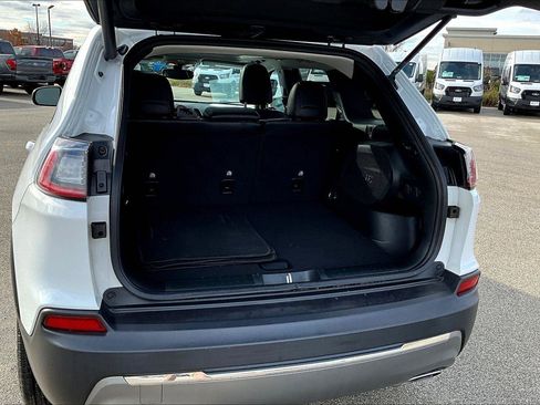 Used 2022 Jeep Cherokee Limited image 19