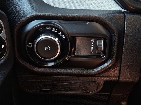 Used 2024 Jeep Wrangler Unlimited Sport AWD/4WD image 26