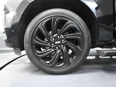 Used 2024 Lincoln Navigator Reserve image 15